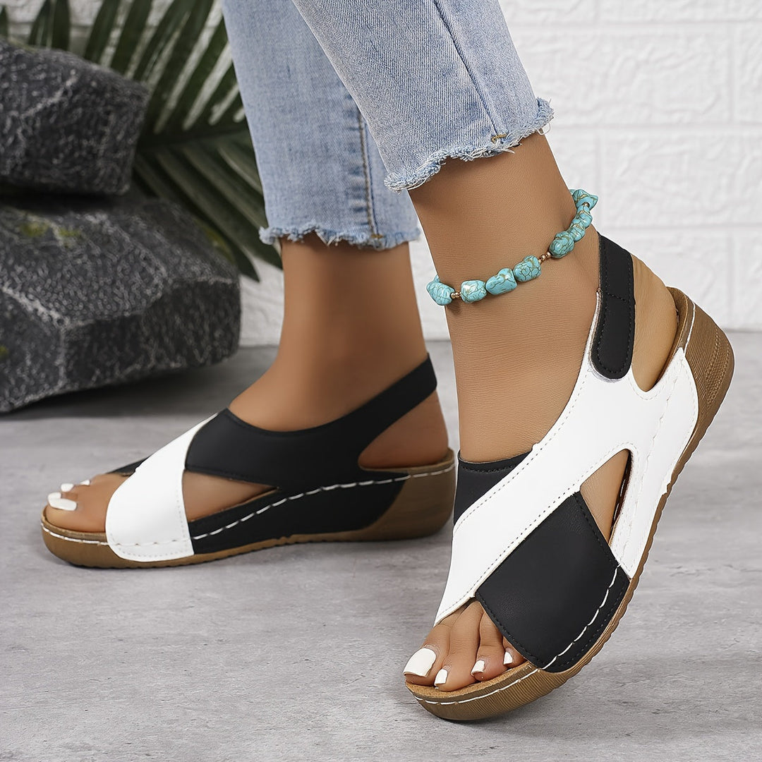 Phoebe™ - Orthopedic sandals made of vegan leather